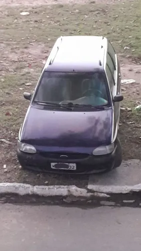 Ford Escort GL 1.8i 16V 4P 1998