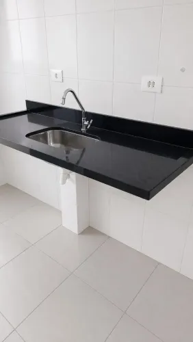 Vendo pia de cozinha preto são Gabriel , Tamanho 1,55mt