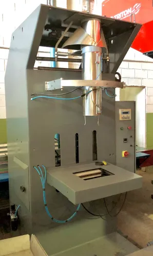 Dosadora e empacotadora automática indumak 