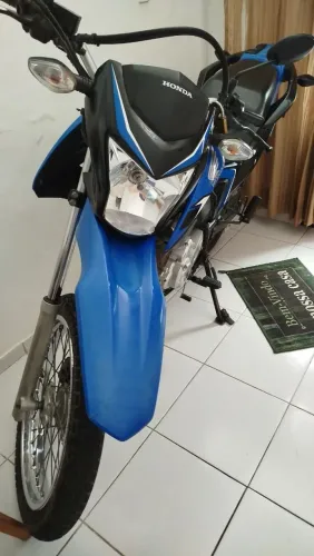 Vendo Honda Bros 2021 combi brake com chave reserva 