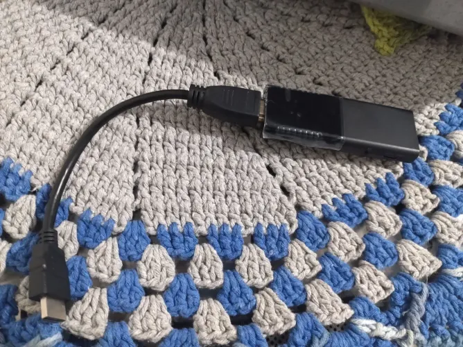 Fire stick, transforma tv smart.