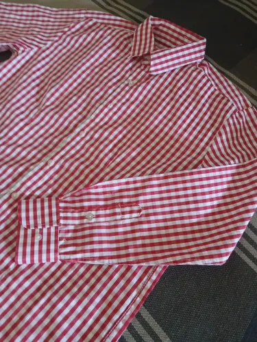 Camisa manga longa quadriculada NOVA nunca usada tamanho M.