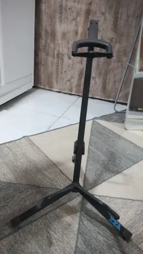 Pedestal de chão para instrumento