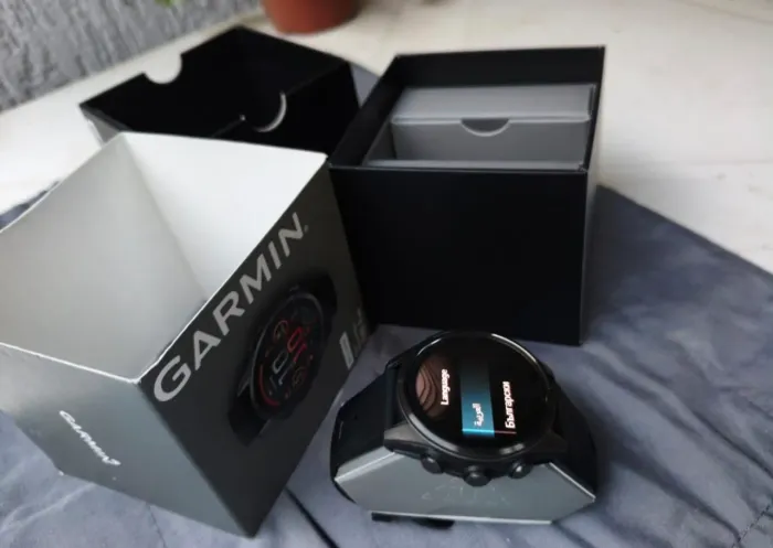 Garmin Fenix 8 43 mm Amoled Safira com caixa