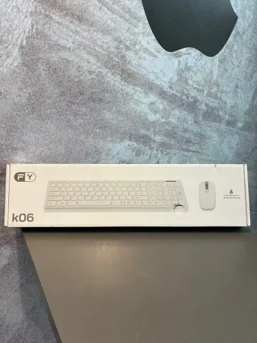 Kit Teclado e Mouse Sem Fio Slim K06 na cor branca
