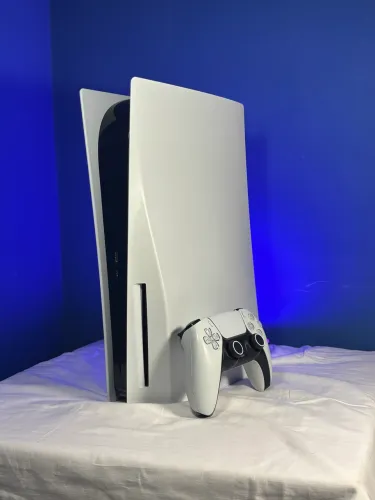 PlayStation 5 com Leitor - ÓTIMO estado