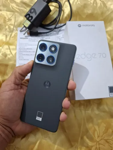 Troco Moto Edge 70 256Gb