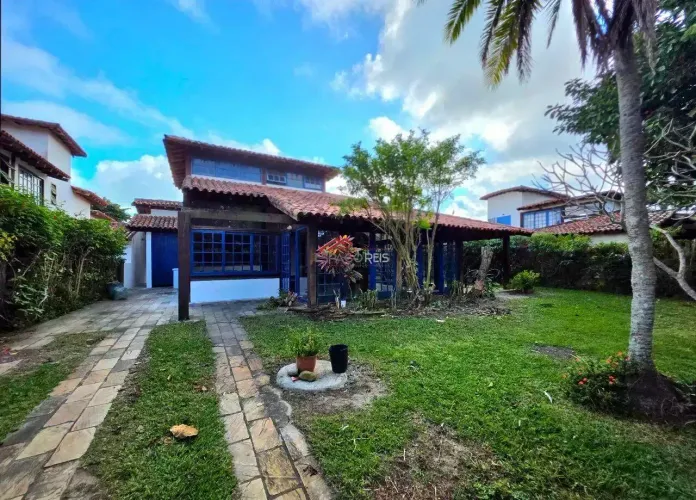 Casa para locação fixa com 4 quartos em Manguinhos Búzios