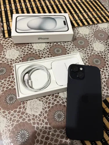 iPhone 15 - 128 GB - Na garantia!