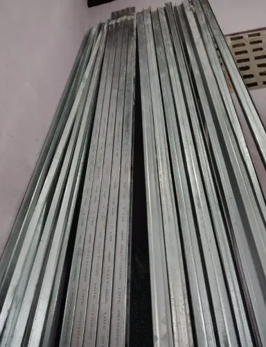 Perfil Perfilgerais M48 | Aço Galvanizado 3m