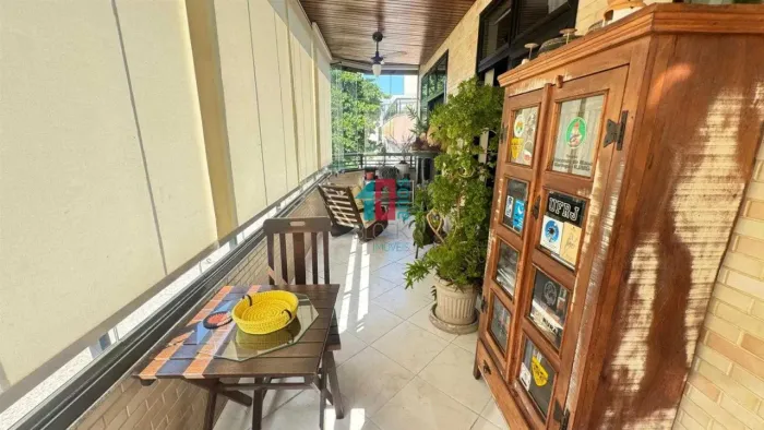 Recreio dos Bandeirantes | Apartamento 3 quartos, sendo 1 suite