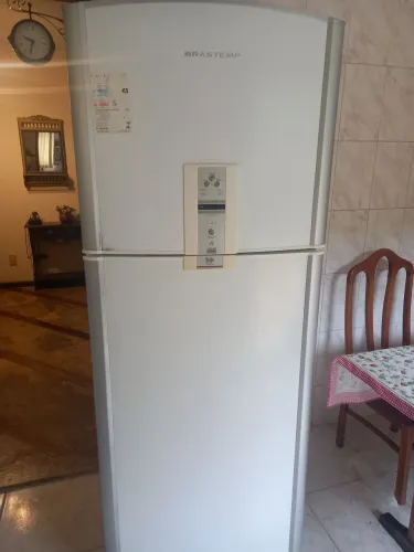 Vendo Geladeira Brastemp 439L