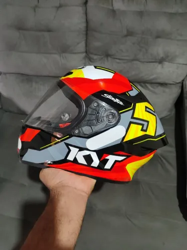 Capacete kyt semi-novo tamanho 60