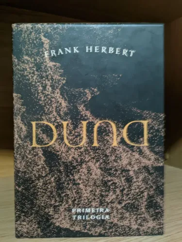 Box de Duna em perfeitas condições ainda com o mapa