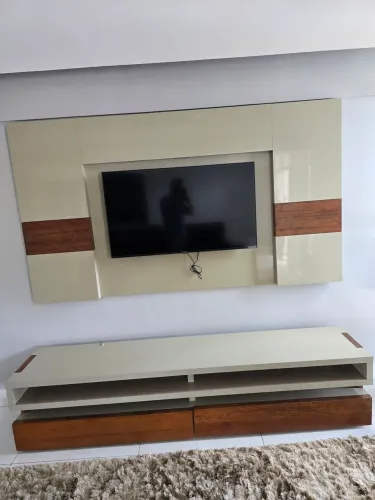 Painel de TV com rack