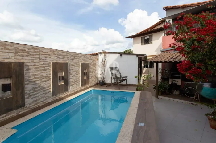 Casa à venda, 5 quartos, 2 suítes, 3 vagas, Alípio de Melo - Belo Horizonte/MG