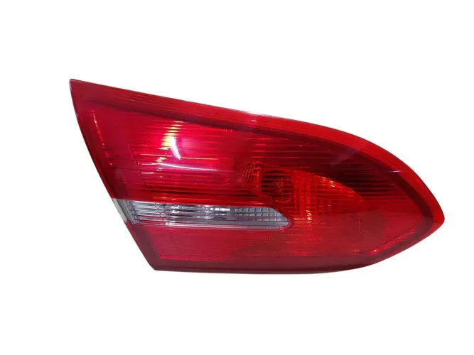 Lanterna traseira esquerda tampa ford focus SE sedan 2018