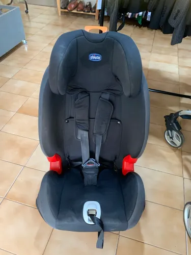 Cadeirinha de bebe reclinável chicco eletta 0-18kg 
