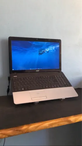Notebook Acer Aspire E1-571