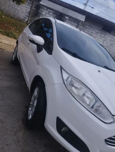 Ford Fiesta 1.5 16V Flex Mec. 5P 2014