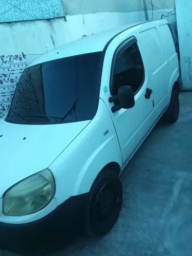 Fretes e pequenos carretos chamou chegou 