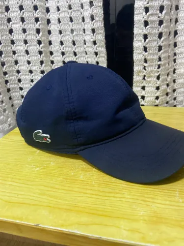 Vende-se boné lacoste sport original 
