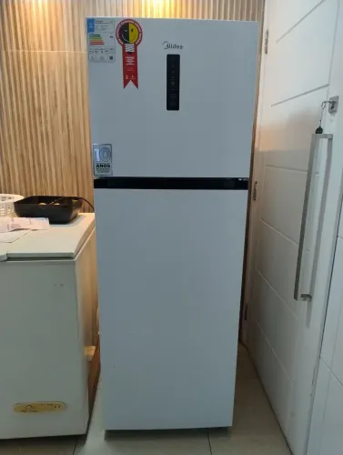 Geladeira/Refrigerador Midea Frost Free Duplex branca 347 Litros. Novíssima na garantia.