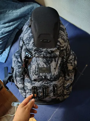 Mochila Oakley Kitchen Sink Tiger Camo 34L