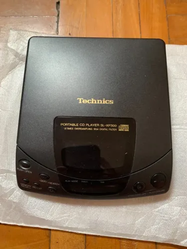 Portable CD Player SL-XP300 - Compact Disc Digital Audio