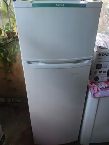 Vendo geladeira Consul 350 ltr