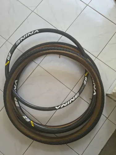Rodas aro 29 (pneu, aro, câmaras e raio)