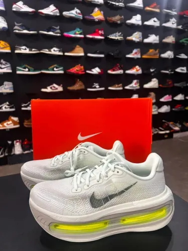 NIKE VOMERO PREMIUM