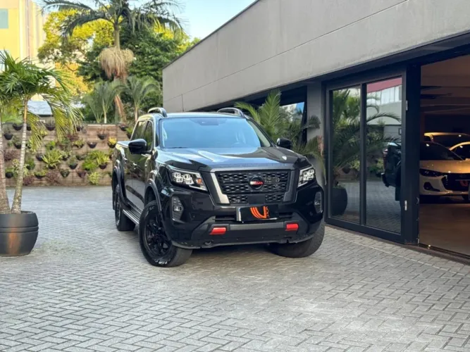 Nissan Frontier Pro4x CD 4X4 2.3 Bi-TB Die. AUT 2023