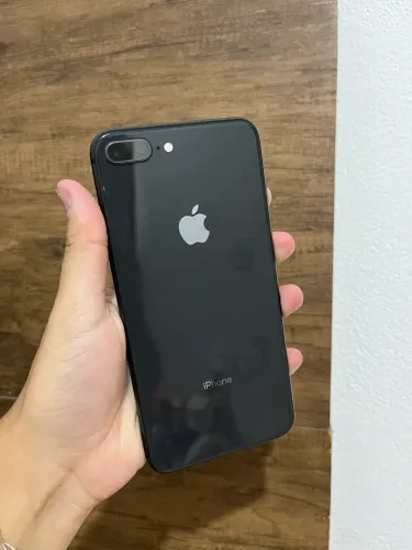 iPhone 8 Plus
