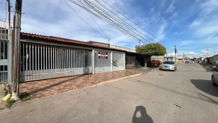 QNM 6 - Ceilândia Norte - Casa 3 quartos toda na Laje