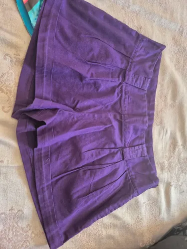 Shorts tam.P, cor uva. Lindíssimo, 35,00