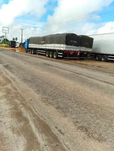 Vendo 2 e 2 cavalo mecânico