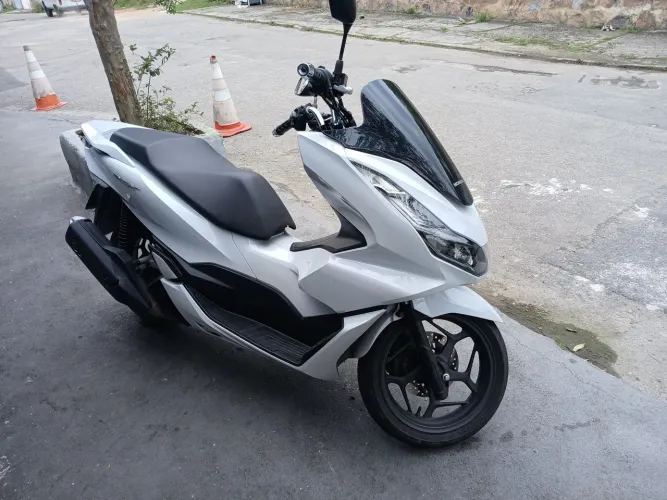 Vendo pcx 2025 única dona!!!