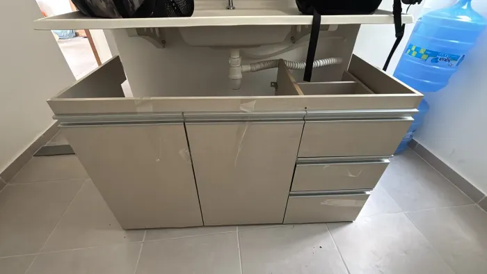 Vendo balcão em Mdf para pia 1.20