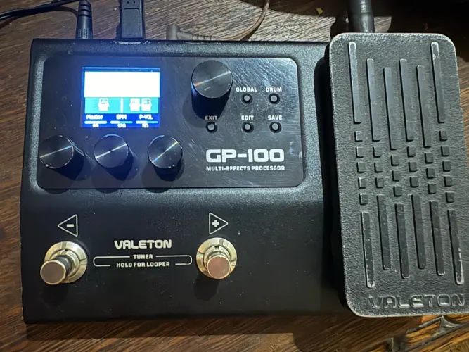 Pedaleira Valeton GP-100 - Aceito ofertas