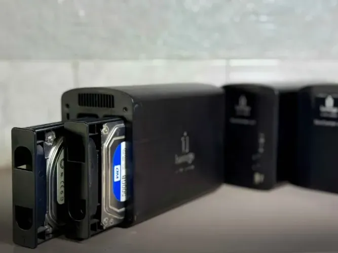 Iomega Storcenter Ix2 Backup COM HD's 2xhd 320gb