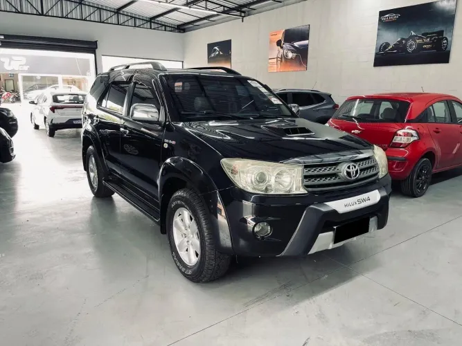 Toyota Hilux SW4 SRV D4-d 4X4 3.0 TDI Dies. AUT 2009