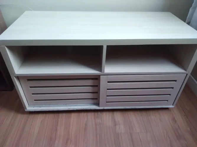 Rack para sala de estar.