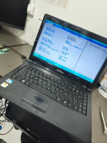 Notebook sem HD  e 2 gb ram (sem garantia)