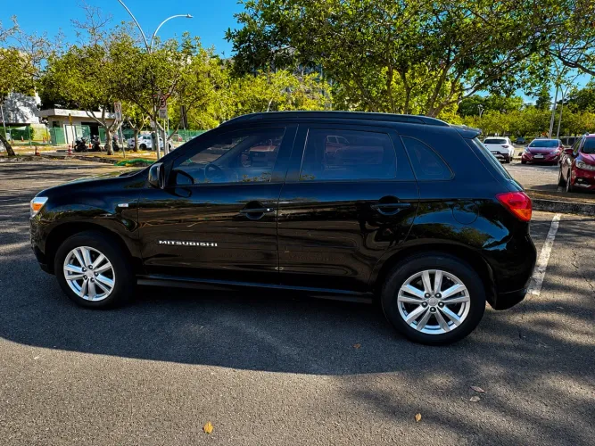 Mitsubishi ASX 2.0 16V 160cv Aut. 2013