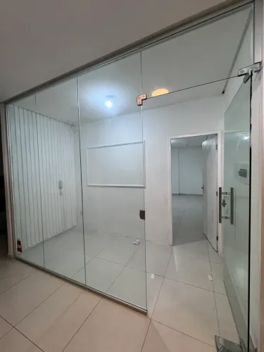Sala comercial com  26m2 em empreendimento de alto padrão