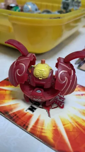 Bakugan Clayf pyrus 