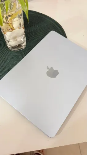 MACBOOK AIR M4 16gb 256gb 13 polegadas (Excelente estado 1 ano de uso)