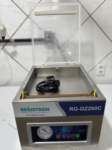 Seladora a vácuo DZ260 barra de selagem 26 cm semi nova 11 meses de uso