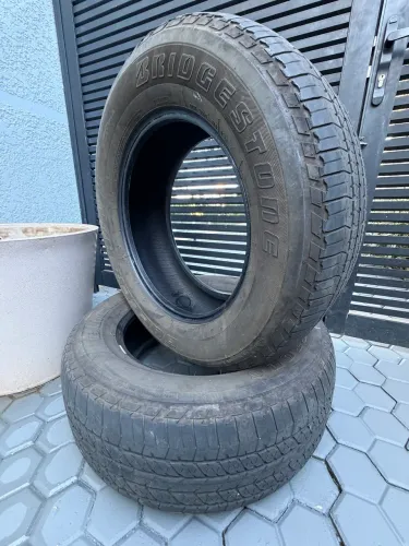 Pneu Bridgestone Dueler 265/60 R18 HT